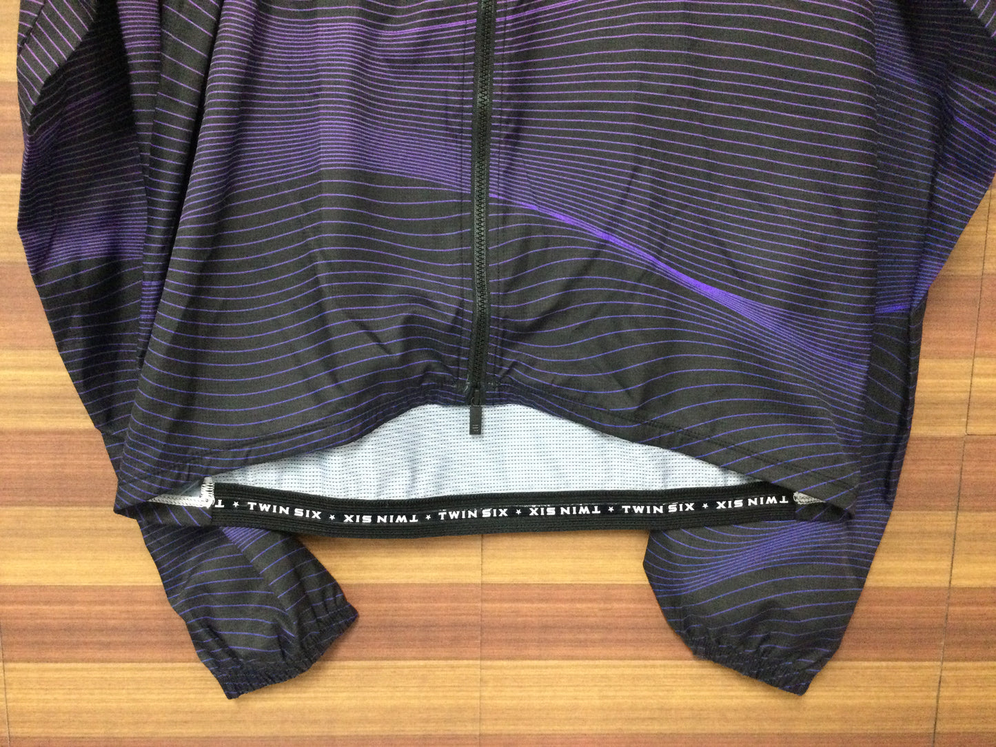 GN855 ツインシックス TWIN SIX 長袖 ウィンドブレーカー 黒/ピンク レディース M ※未使用タグ付き