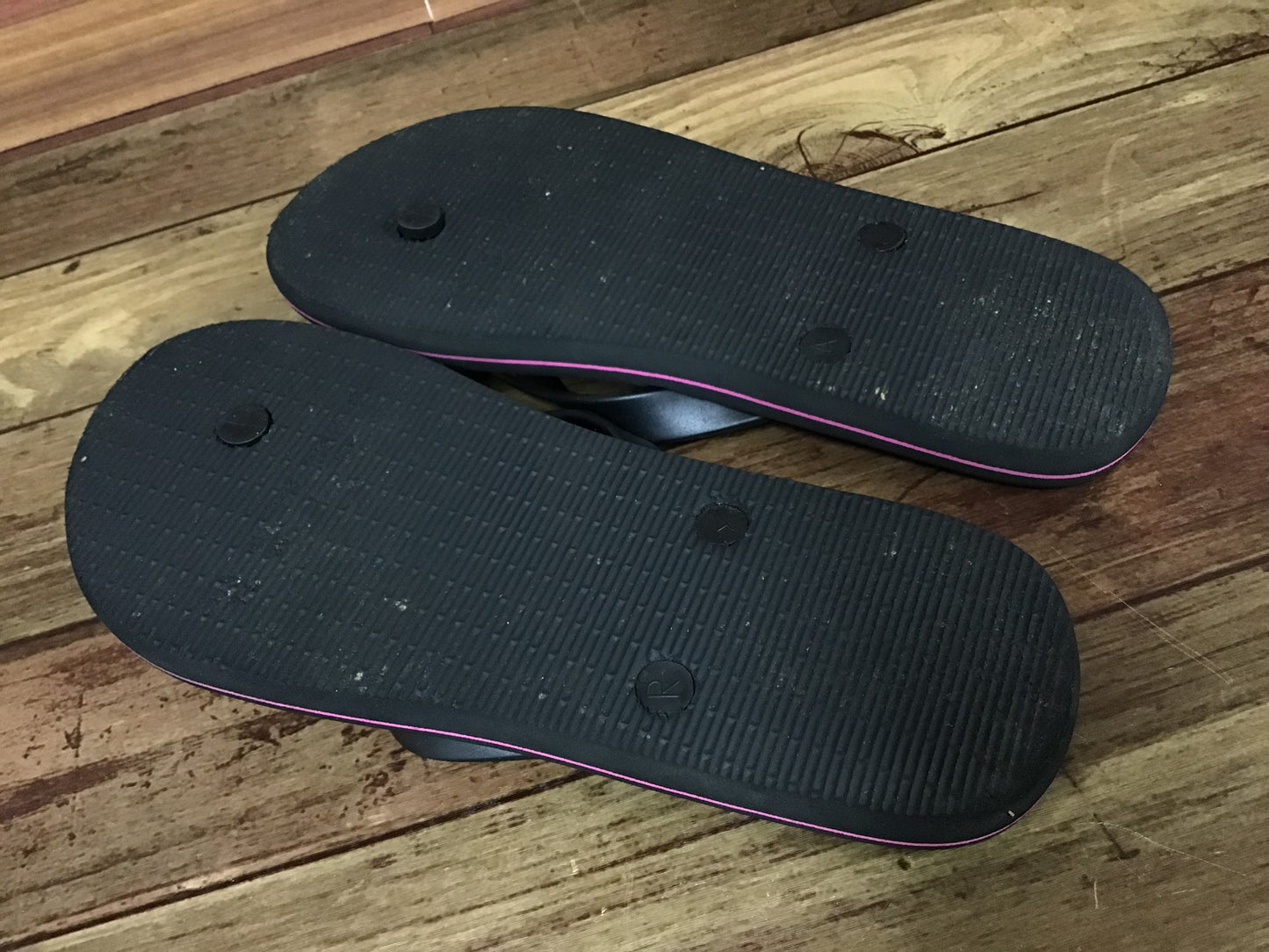 GP638 アソス assos フリップフラップ FLIPFLOP ビーチサンダル 黒 EU39