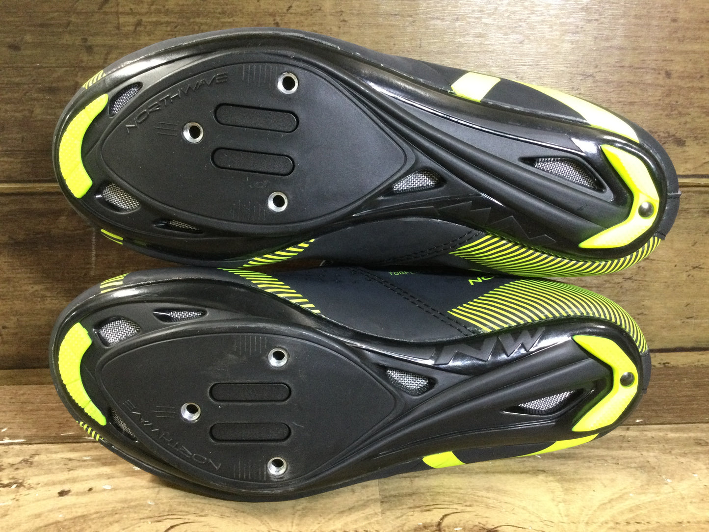 GO593 ノースウェーブ NORTHWAVE TORPEDO 2 JUNIOR シューズ 35サイズ 未使用品