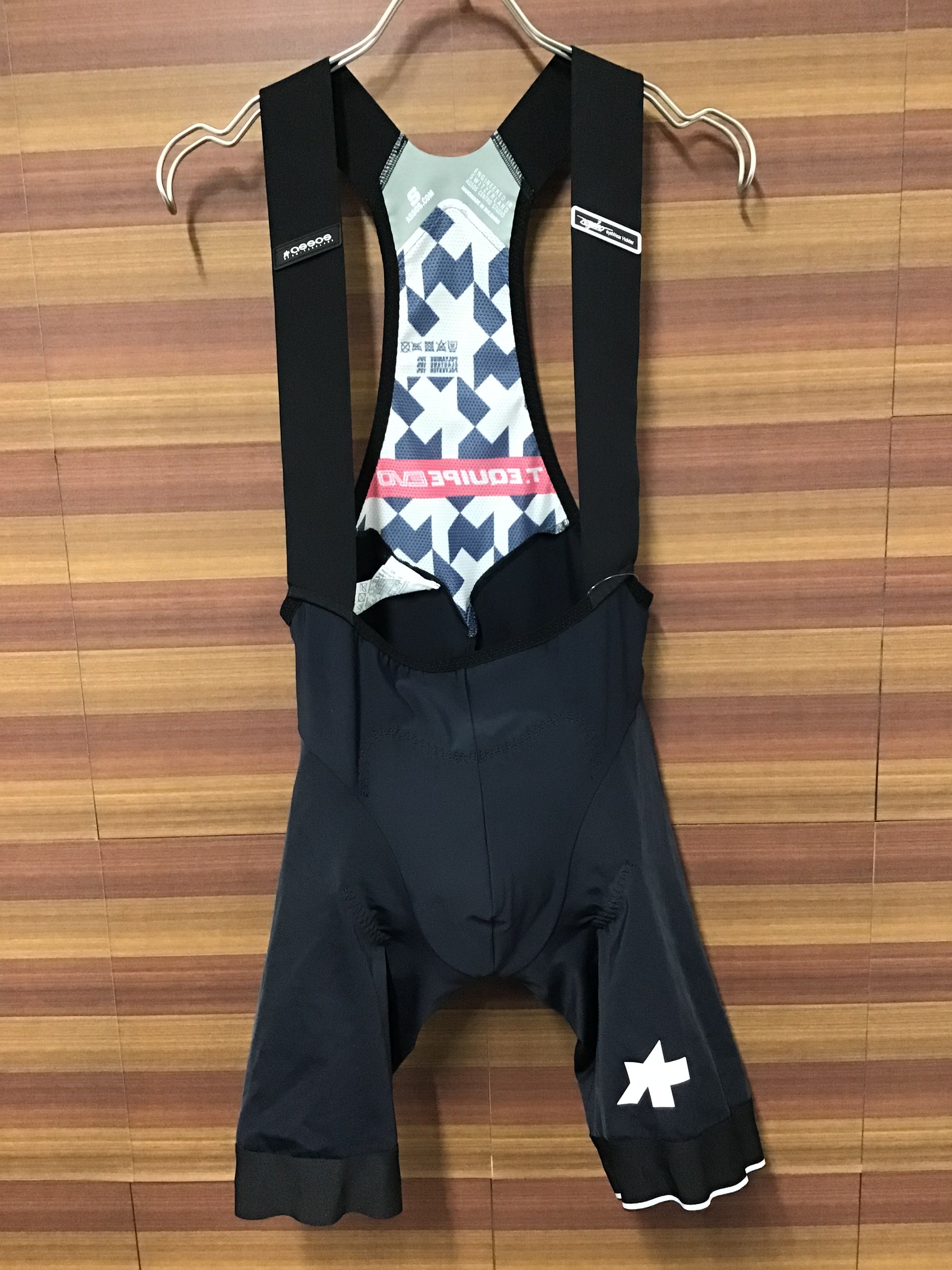 GW162 アソス assos エキップ エボ T.EQUIPE EVO ビブショーツ 黒 S ※汚れ-