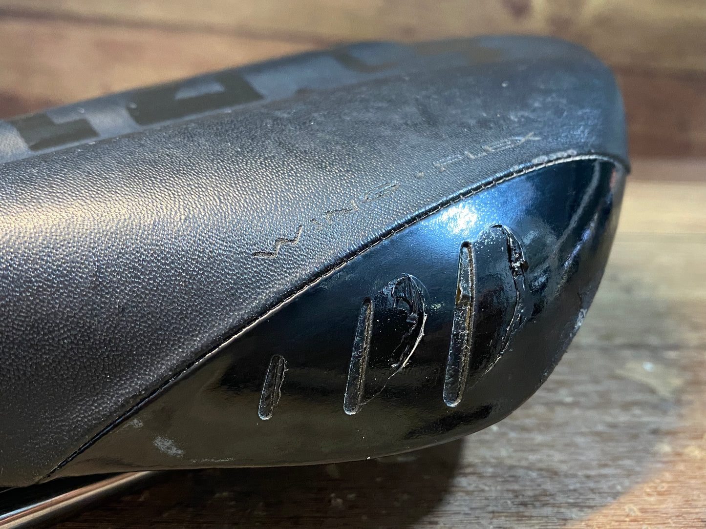 FW160 fizik フィジーク アリオネ V5 ARIONE V5 k:iumレール 130mm