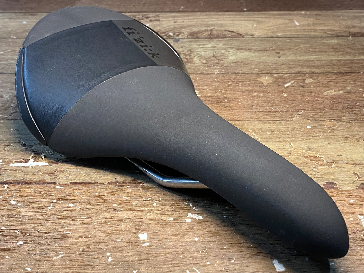 GZ770 フィジーク fizik ALIANTE アリアンテ Kiumレール サドル 黒