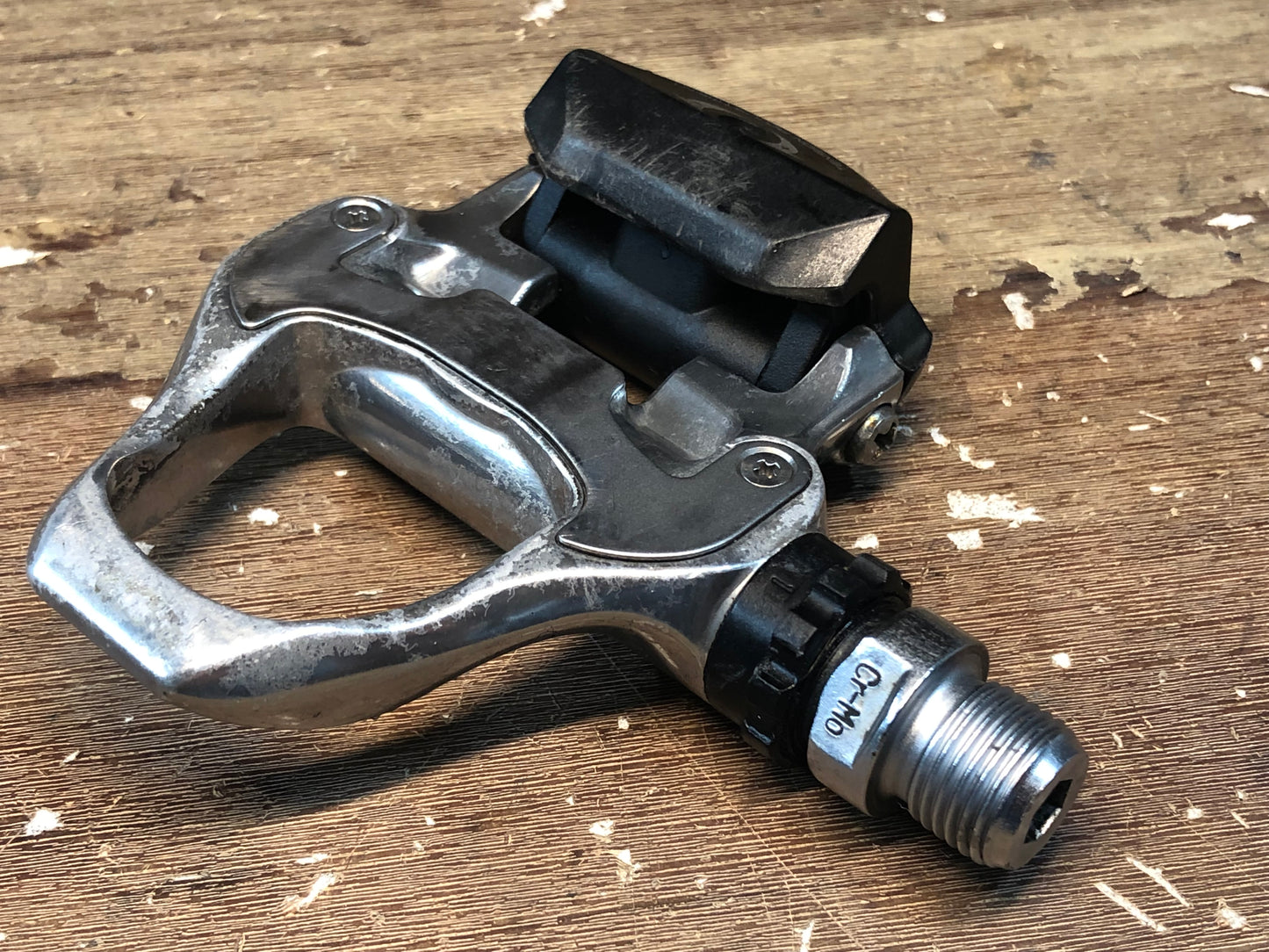 GX061 シマノ SHIMANO 105 PD-5700 ビンディングペダル SPD-SL ※腐食 シャフトに若干のがたあり