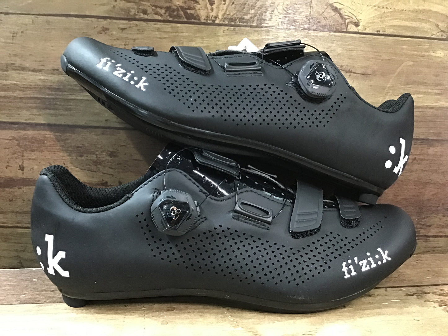 GW044 フィジーク fizik R4B UOMO (MENS) BOA ビンディングシューズ 黒 EU42 SPD-SL
