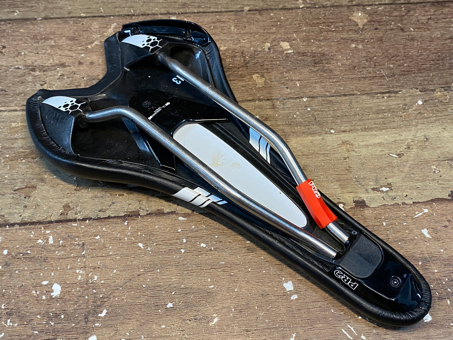 GV465 シマノ SHIMANO プロ PRO ファルコン FALCON サドル 132mm ※擦れあり