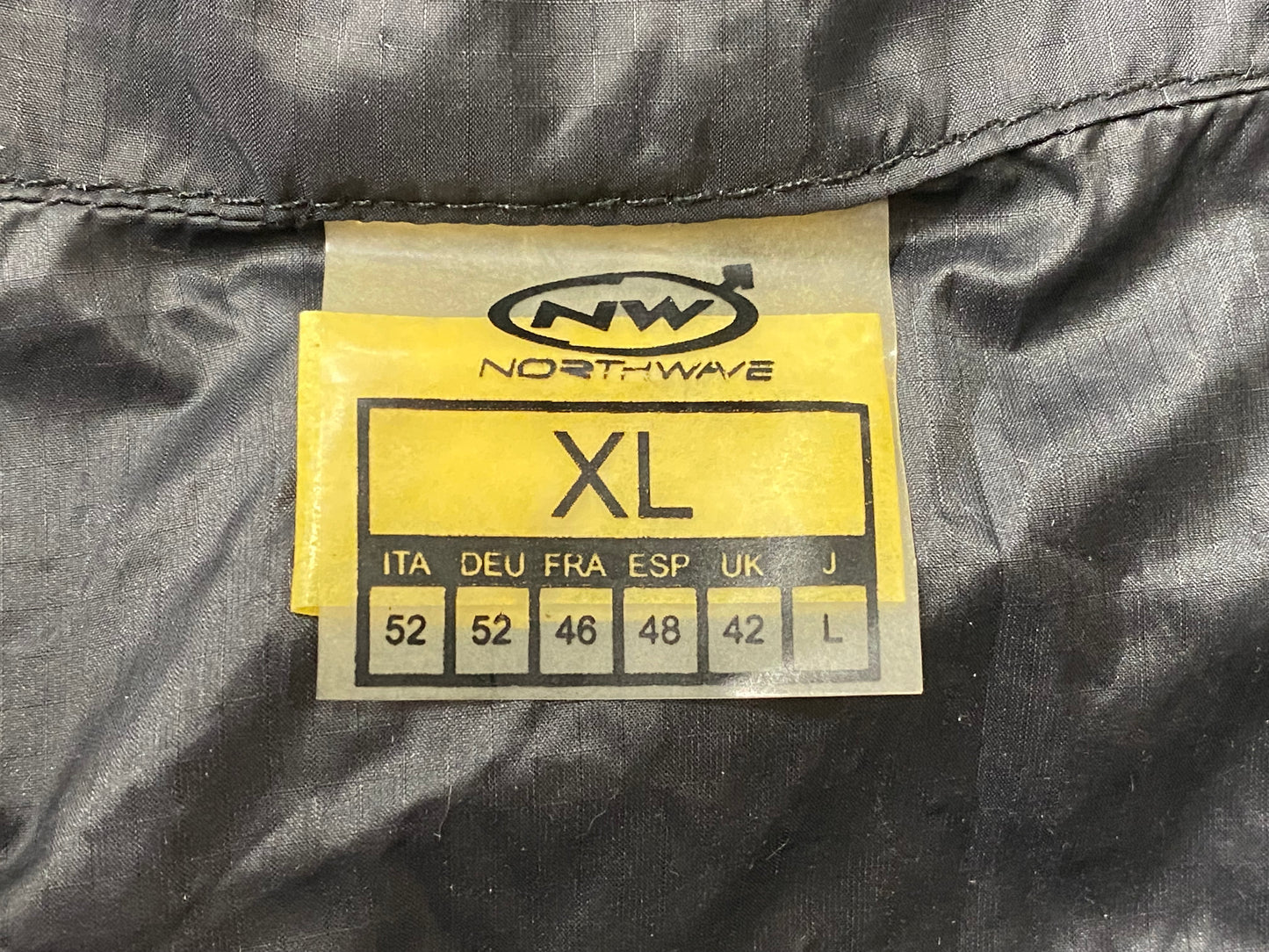 GW154 ノースウェーブ NORTHWAVE ウィンドブレーカー 黒 XL