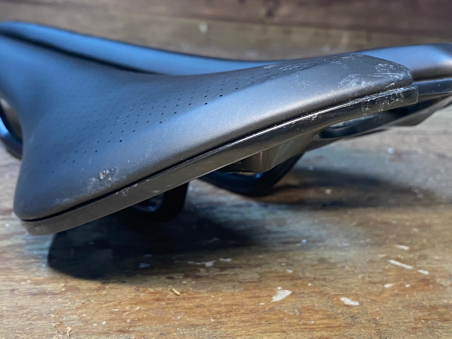 GC568 ボントレガー Bontrager アイオロス AEOLUS COMP サドル 145mm 黒