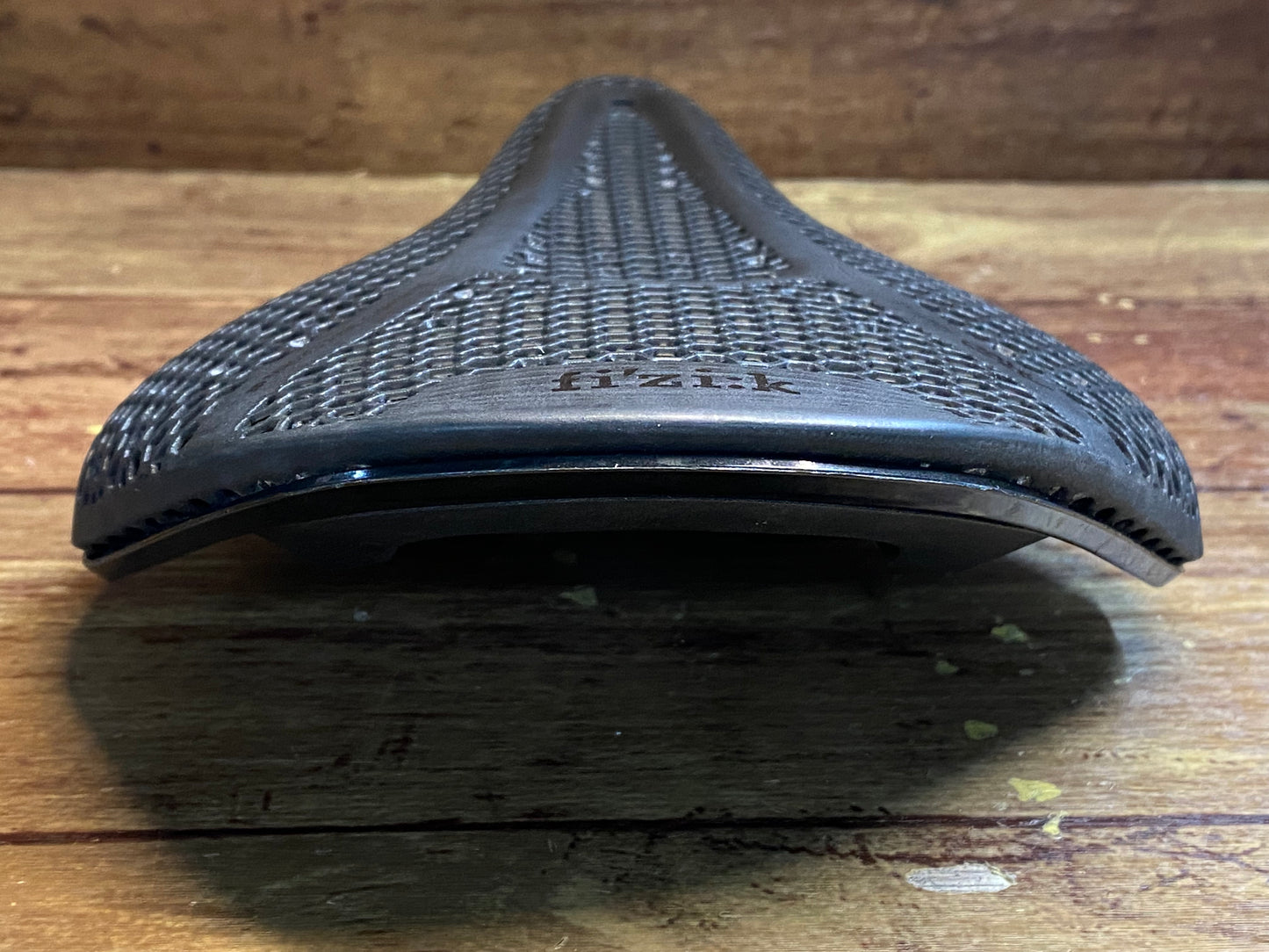 HB283 フィジーク fizik サドル VENTO ARGO R1 ADAPTIVE 150mm カーボンレール