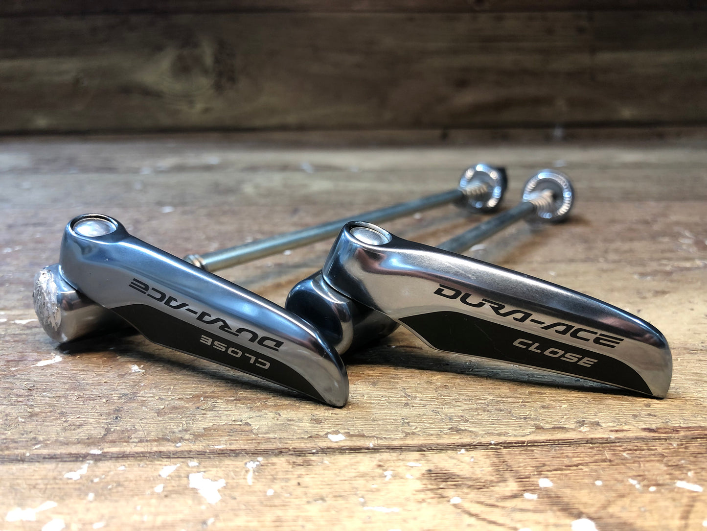 GW743 シマノ SHIMANO デュラエース DURA-ACE クイックリリース ※削れ大