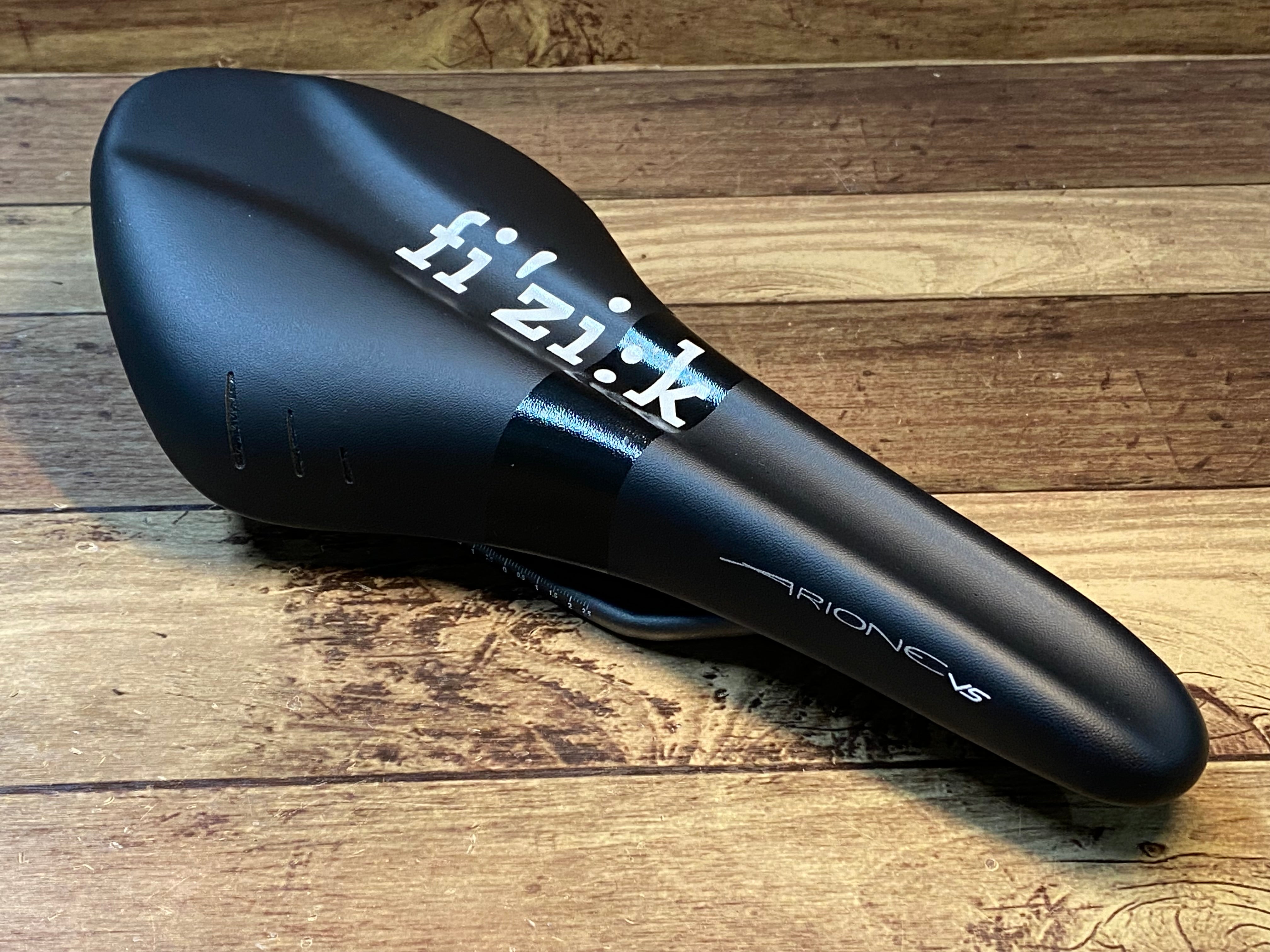 HH839 フィジーク fizik アリオネ ARIONE VS サドル Kiumレール – BICI 