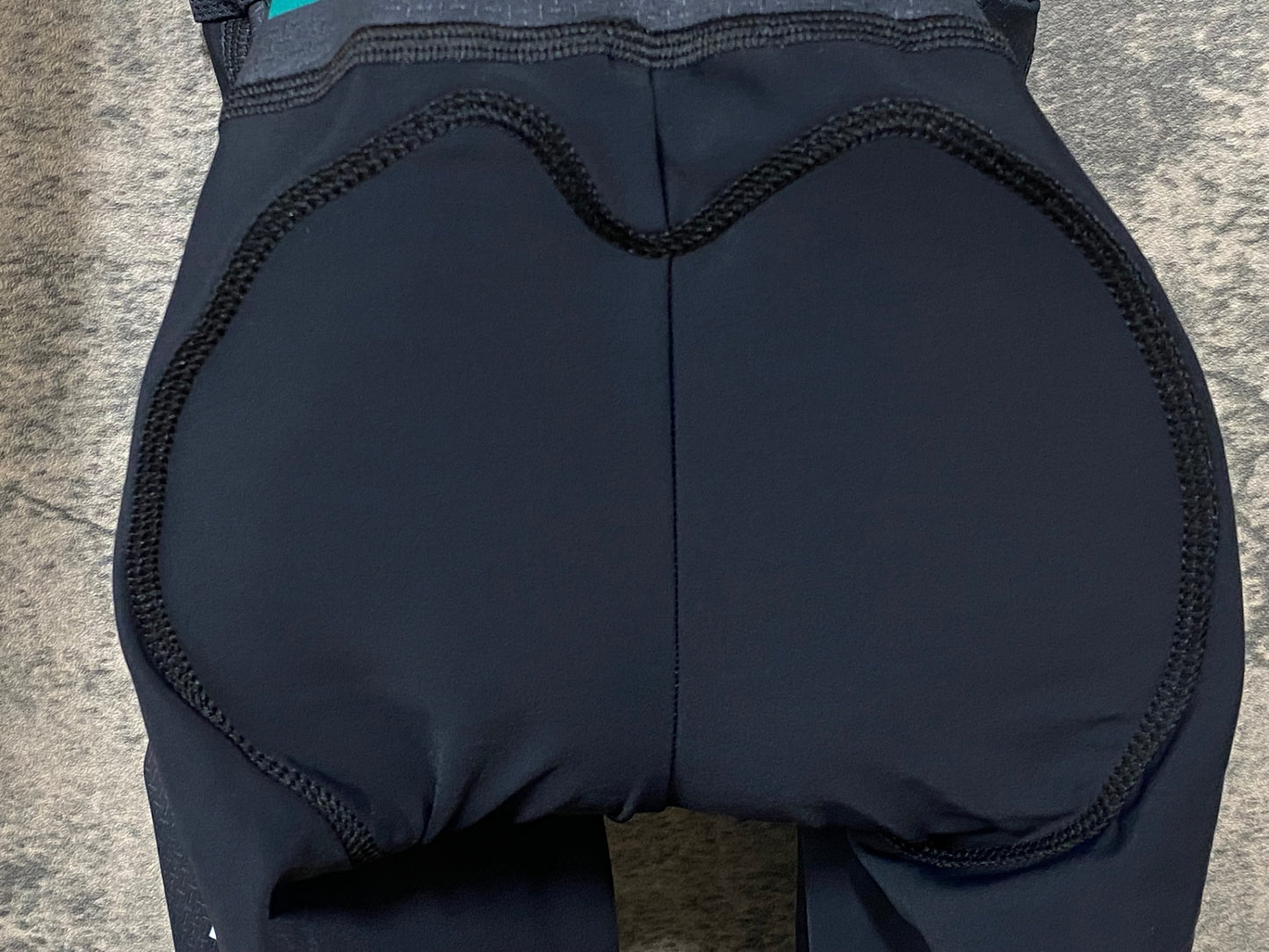 JA301 スポーツフル sportful ビブショーツ 黒 S BORA hansgrohe