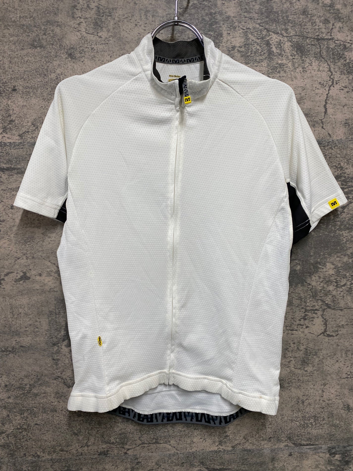 新品MAVIC半袖ジャージ シークエンスグラフィック アースレッド レディースS MAVIC ( マヴィック ) 半袖ジャージ AKSIUM JERSEY M ( アクシウム