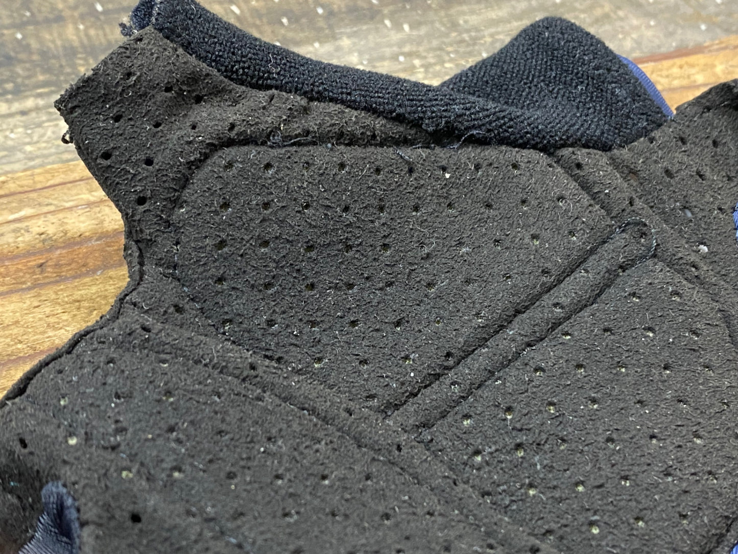 IQ435 サンティーニ Santini グローブ ネイビー S TREK Segafredo