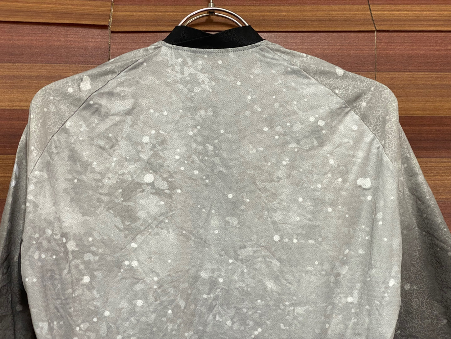 IV376 ナリーニ Nalini 半袖 サイクルジャージ 白 グレー S