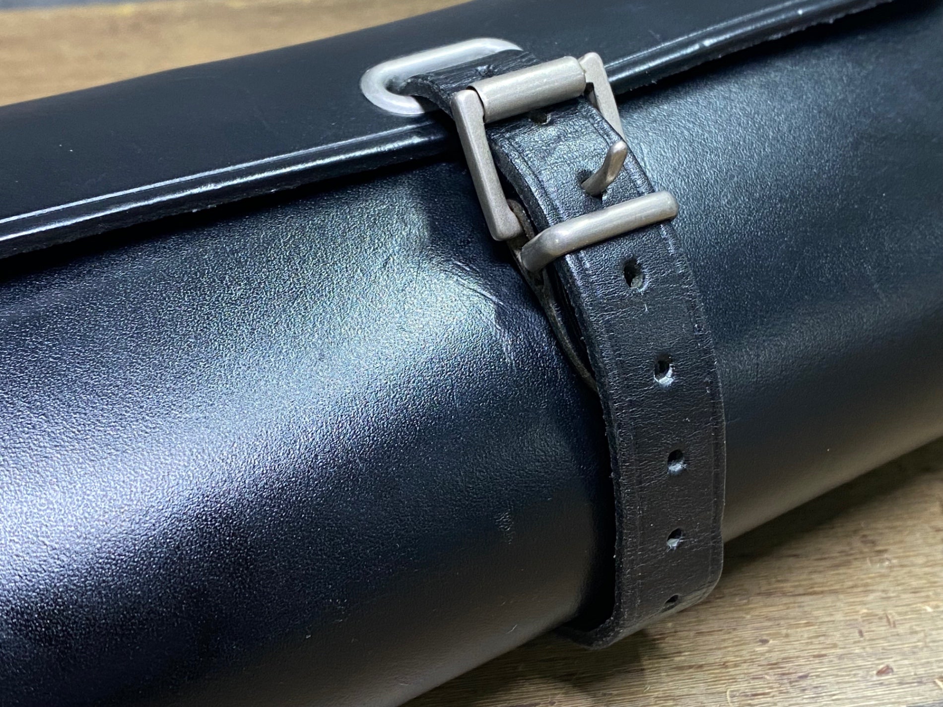 IY249 ブルックス BROOKS Challenge Large Tool Bag サドル