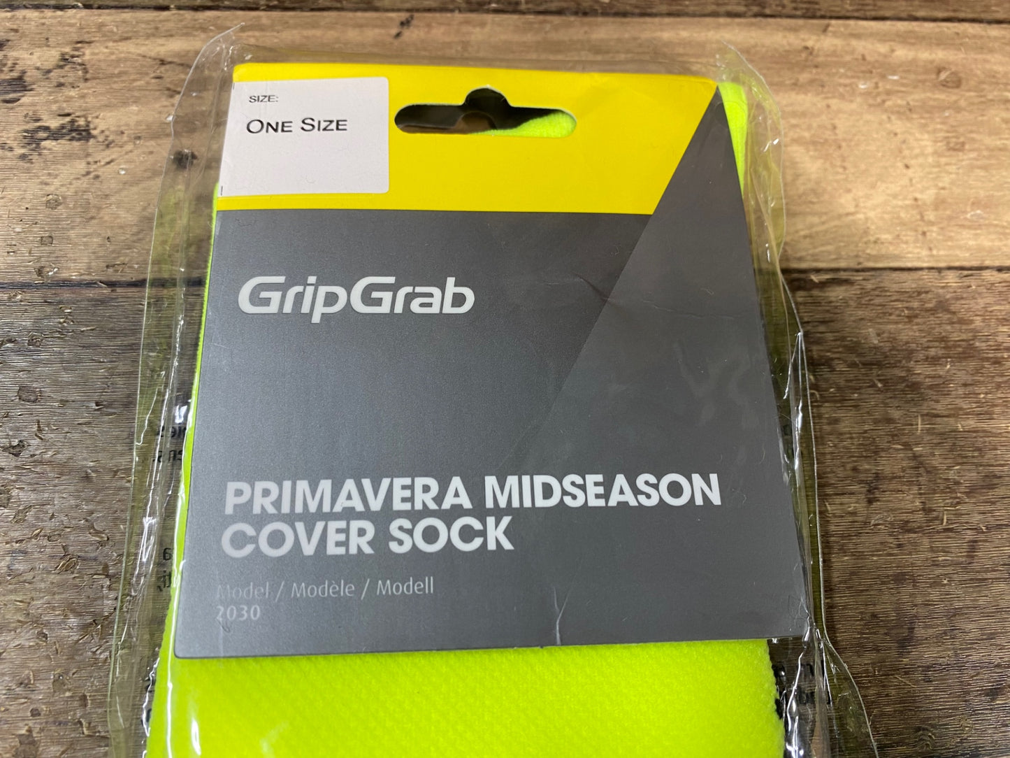 IE896 グリップグラブ Grip Grab PRIMAVERA MIDSEASON COVER SOCK サイクルソックス ネオンイエロー ワンサイズ 未使用