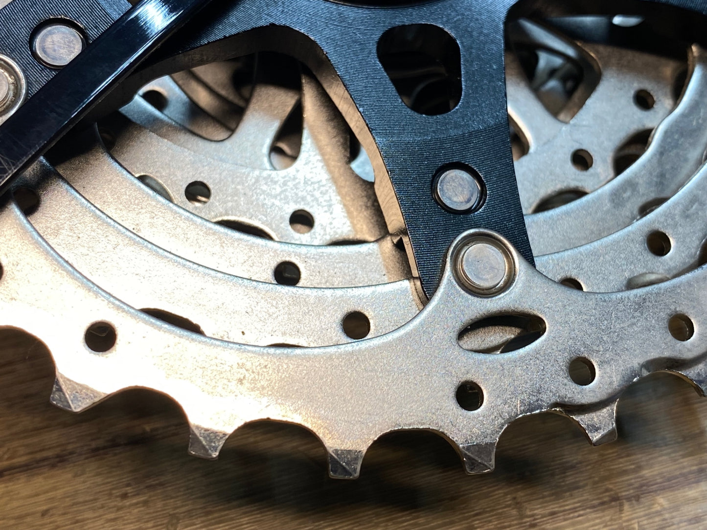 IV612 シマノ SHIMANO 105 CS-HG700-11 スプロケット 11-34T 11S