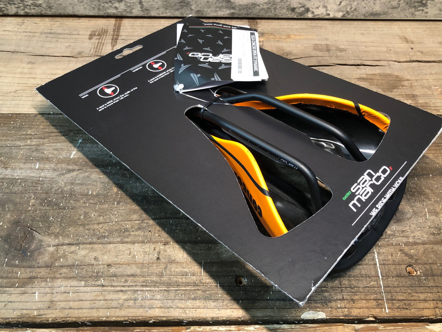 IQ404 セラサンマルコ SELLE SAN MARCO CONCOR OPENFIT DYNAMIC WIDE サドル オレンジ スチールレール