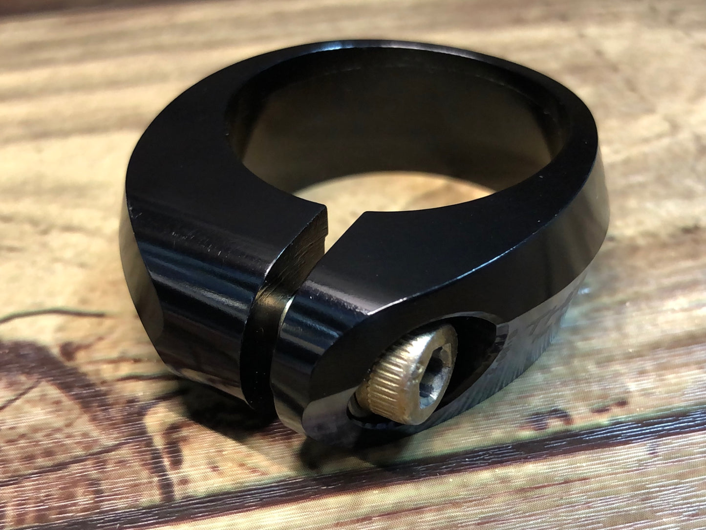 IM115 トムソン THOMSON シートクランプ Φ29.8mm 黒