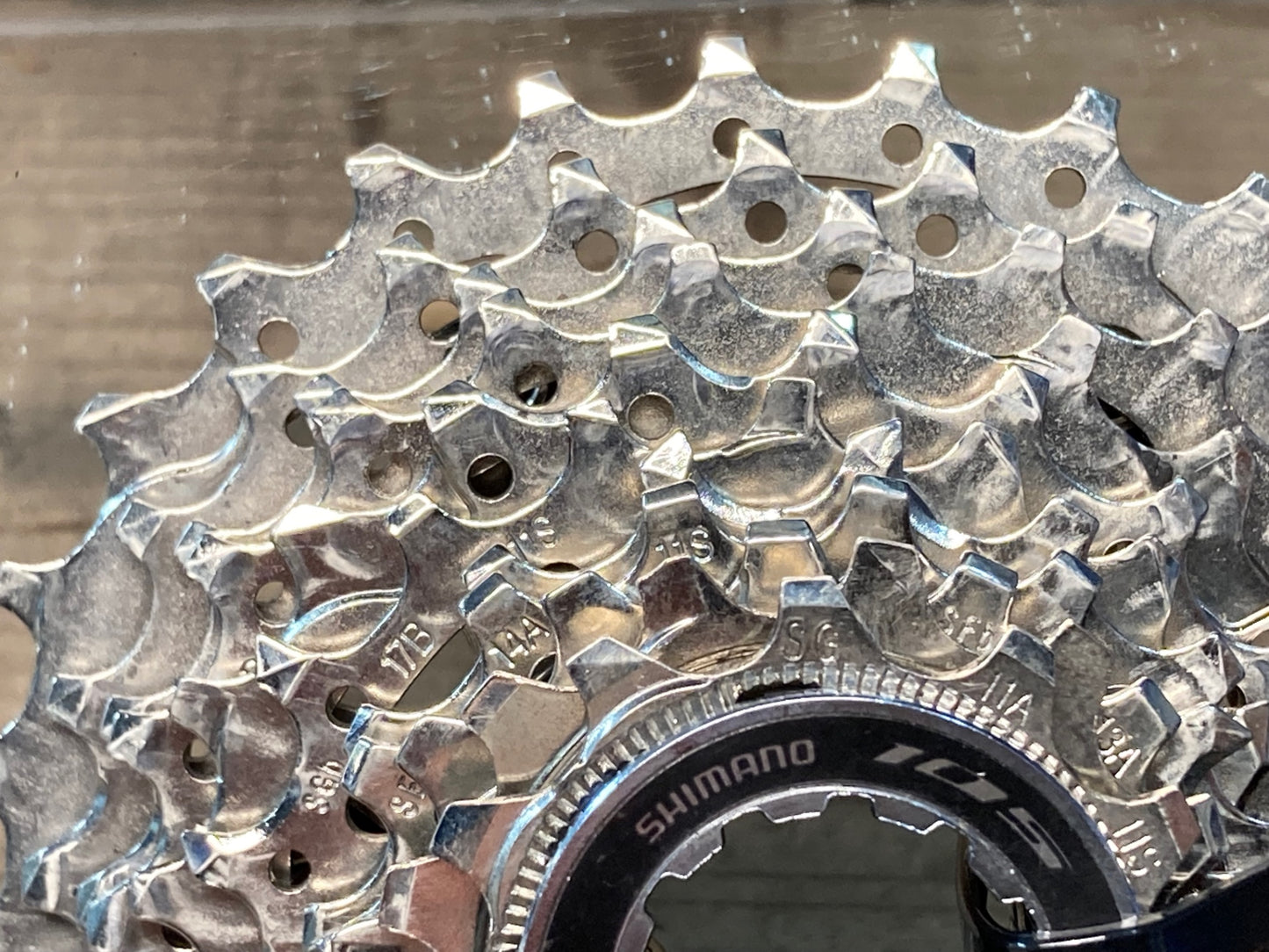 HX714 シマノ SHIMANO 105 CS-R7000 スプロケット 11-28T 11s