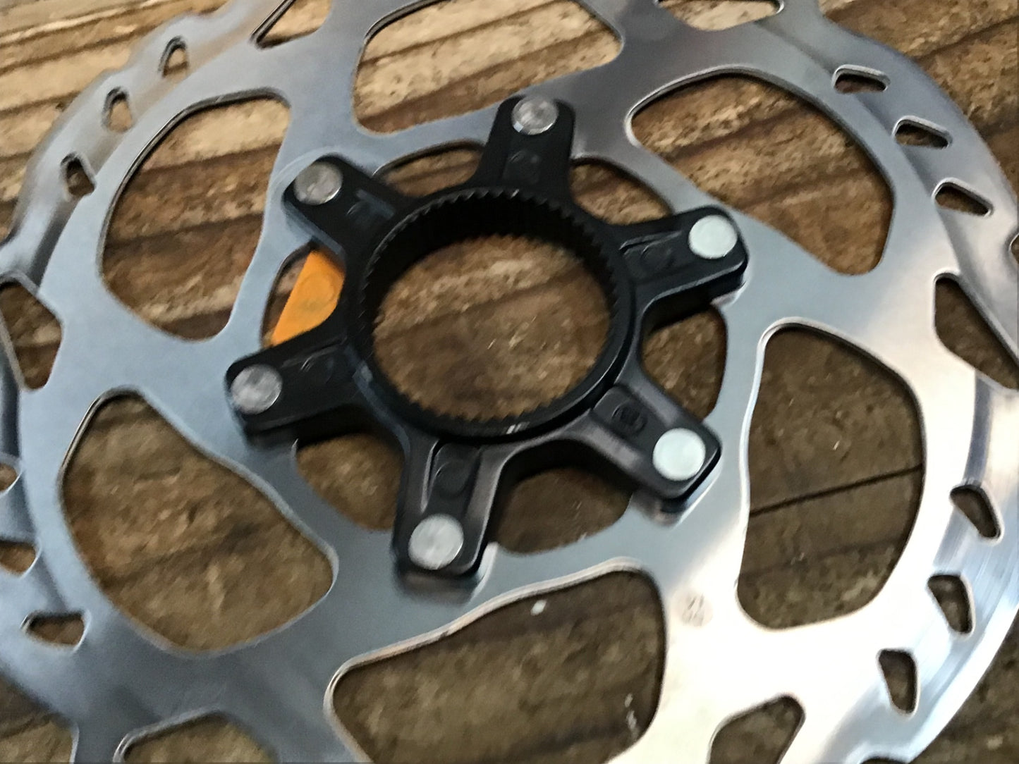 IN619 シマノ Shimano SM-RT70 160φ ディスクブレーキローター 2枚セット