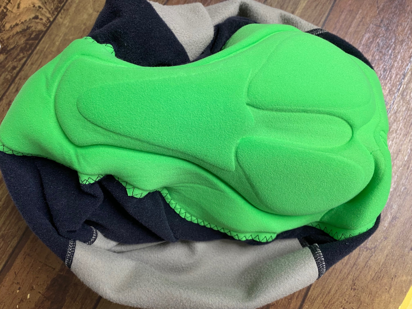 JB079 リオンドカペルミュール Lion de KAPELMUUR レーサータイツ 黒 38 裏起毛