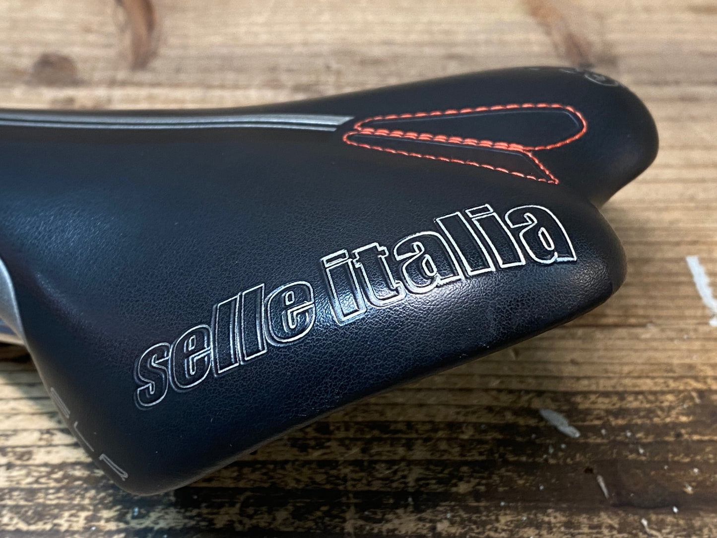 JD218 セライタリア selle ITALIA SLR サドル 黒 Ti316レール