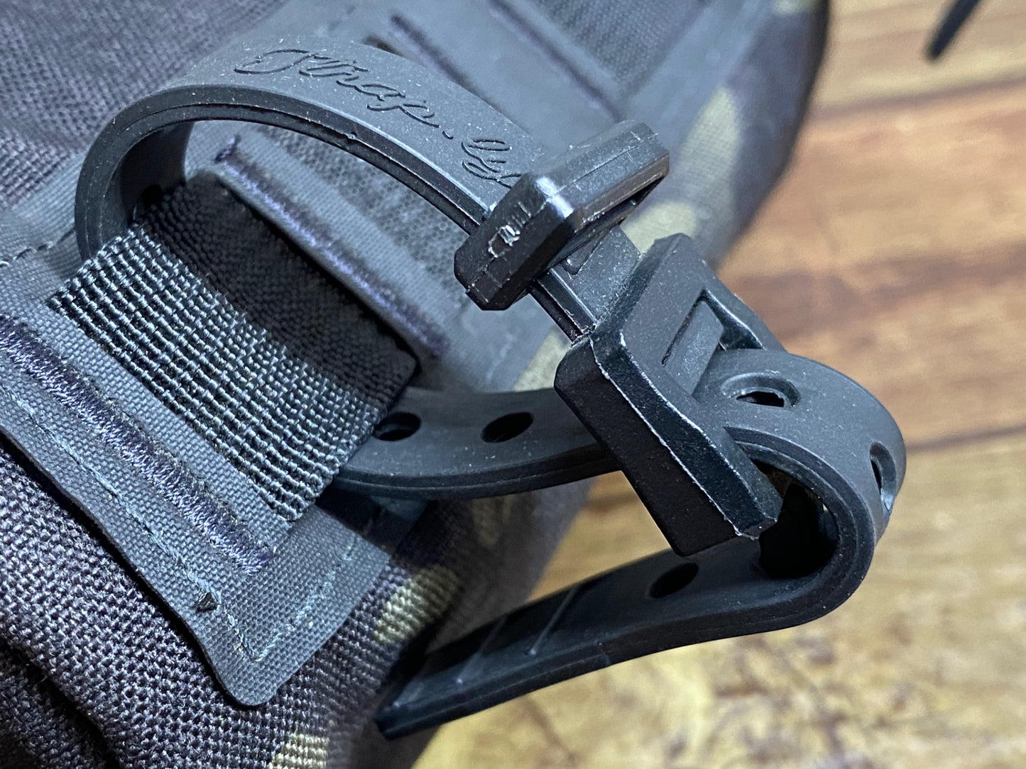 JD357 オルケース ORUCASE スマグラー ハンドルバーバッグ カモフラージュ