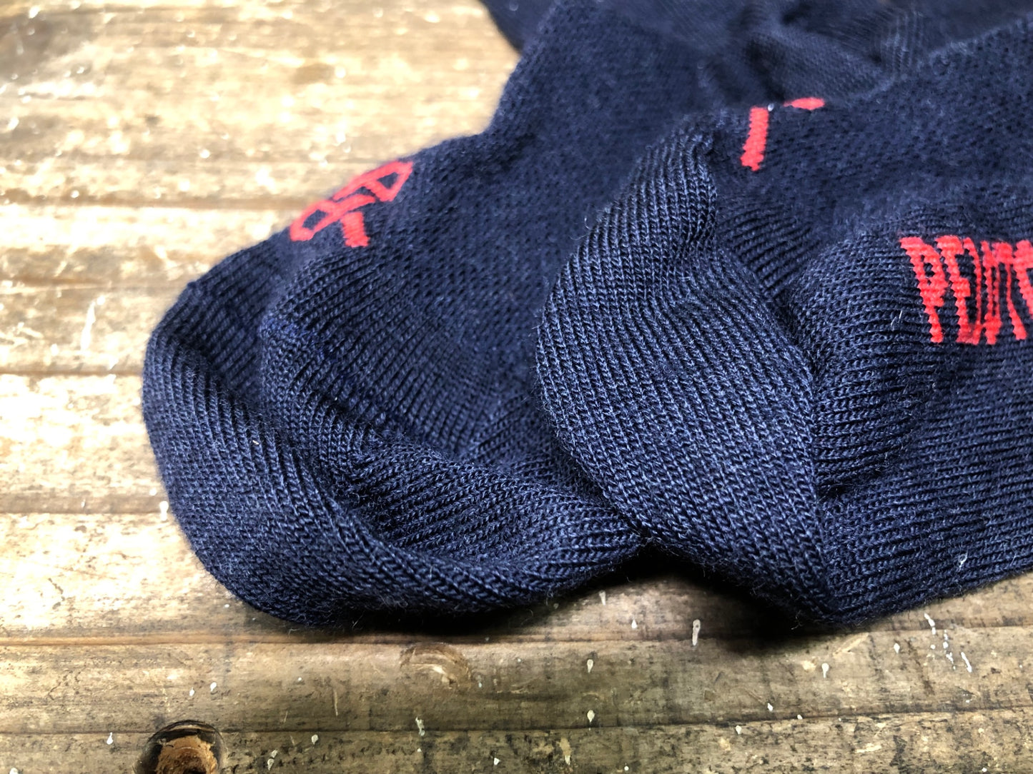 IO488 プロトンド パリ PELOTON DE PARIS ソックス 靴下 黒赤 US4~6