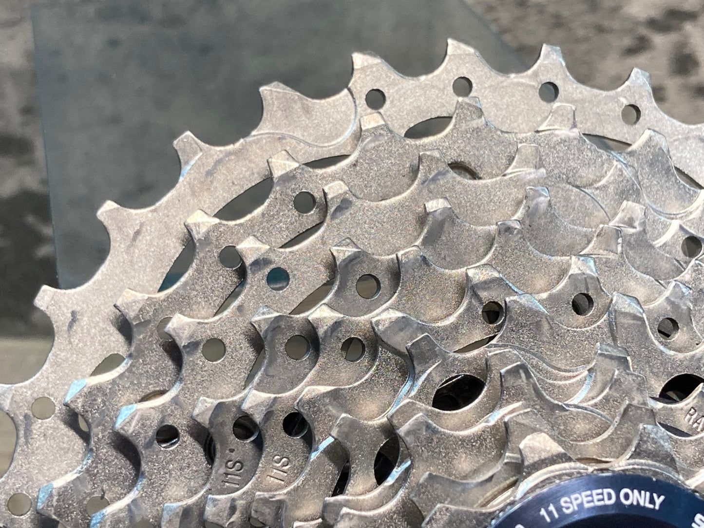 IX253 シマノ SHIMANO アルテグラ CS-R8000 11-32T スプロケット 11S