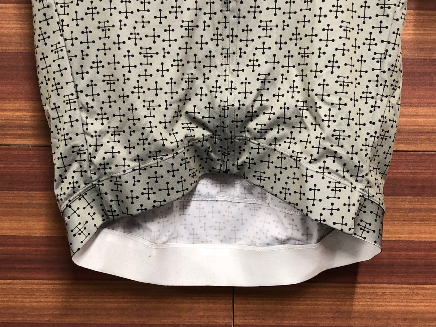 IO655 ラファ Rapha CORE 半袖 サイクルジャージ M グレー 柄