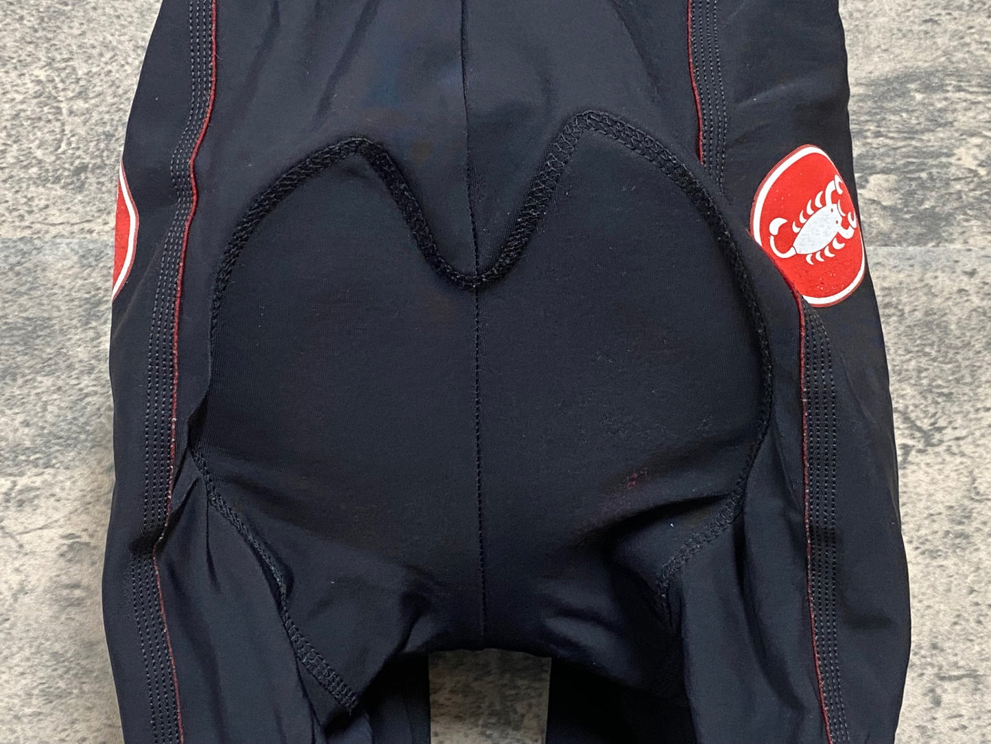 IZ622 カステリ castelli ビブタイツ 黒 M 裏起毛 擦れあり