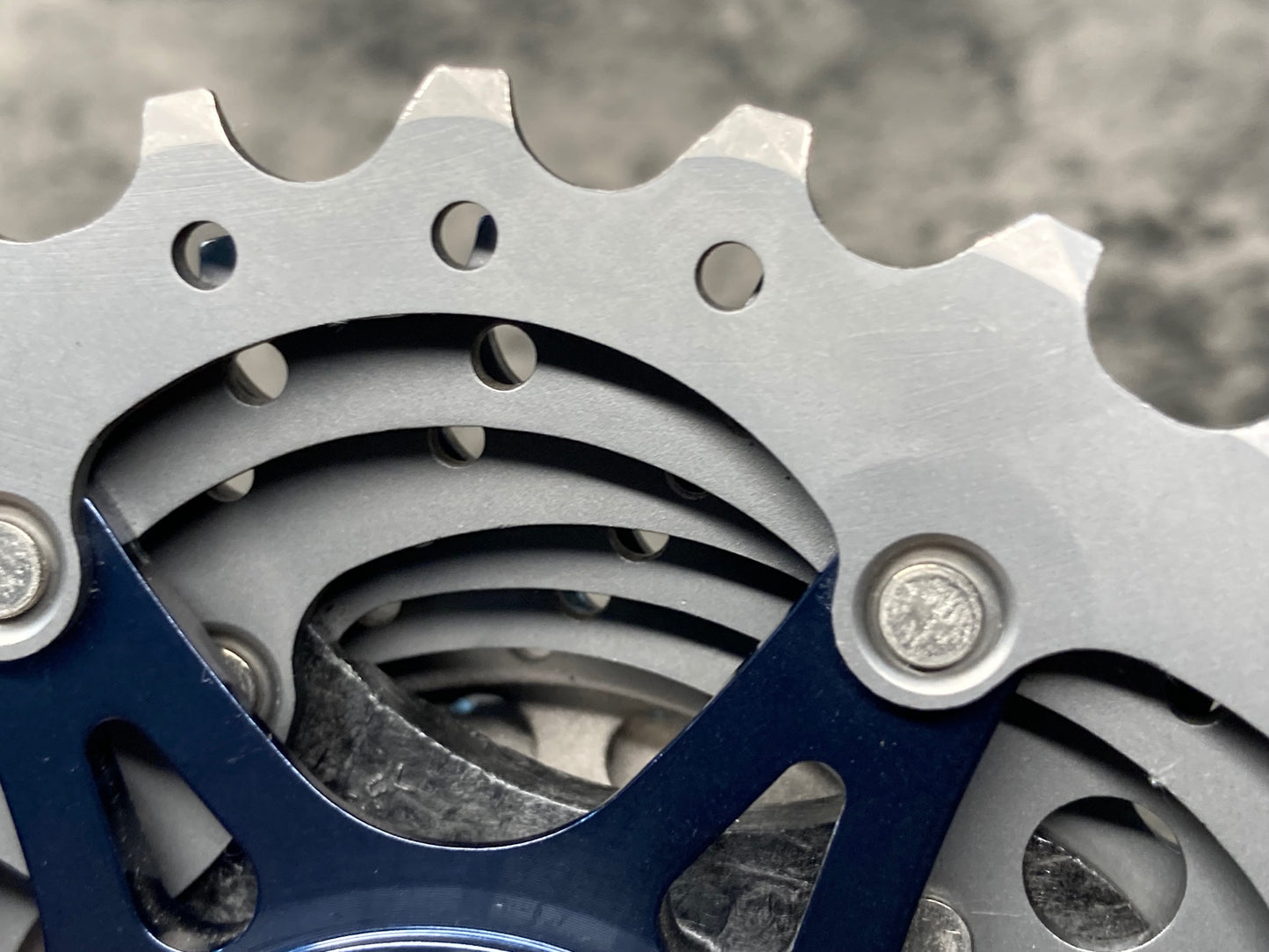 IH637 シマノ SHIMANO デュラエース DURA-ACE CS-R9100 スプロケット 11-28T 11S