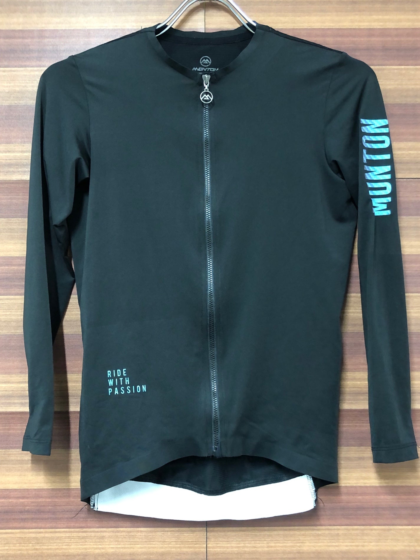 IN565 モントン MONTON 長袖サイクルジャージ 黒 ASIA S