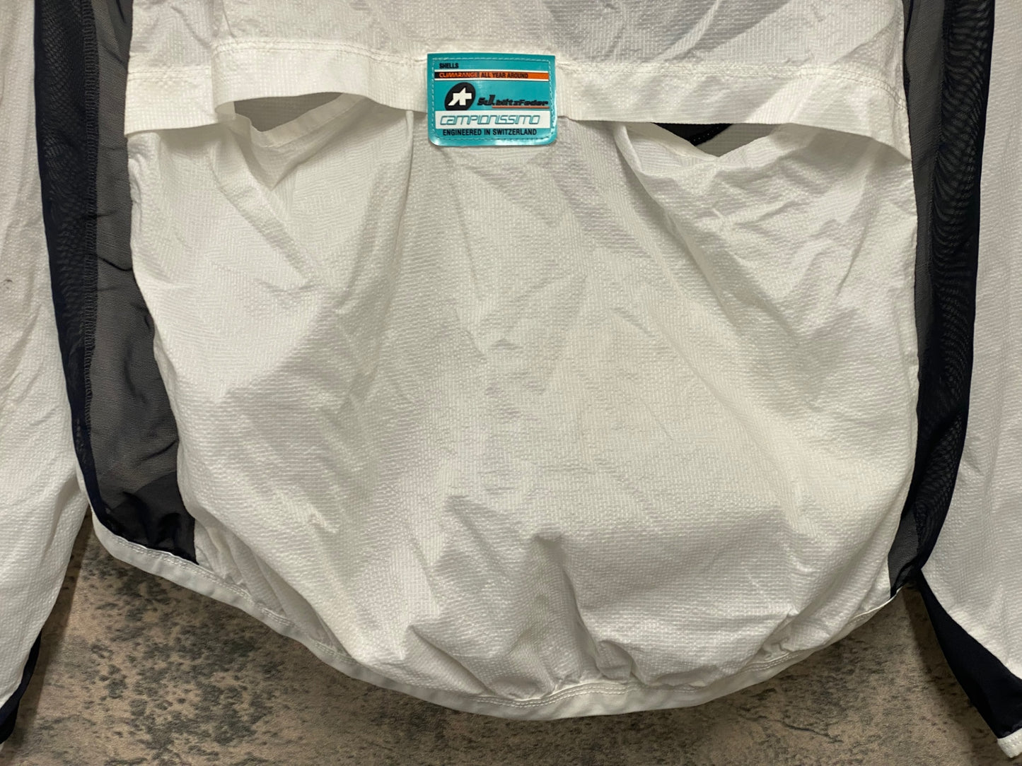 JC903 アソス Assos ウィンドブレーカー 白 M