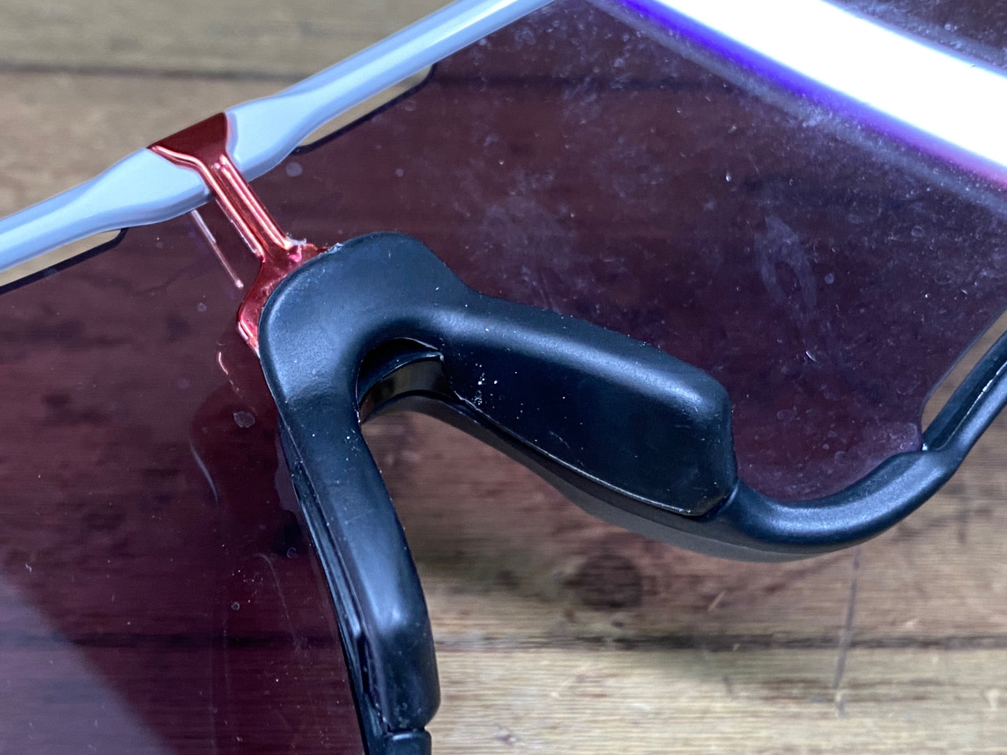 JB341 オークリー OAKLEY JAWBREAKER サングラス アイウェア 白 黒 PRIZMレンズ PHOTOCHROMICレンズ付属 ※レンズ一部剥がれ