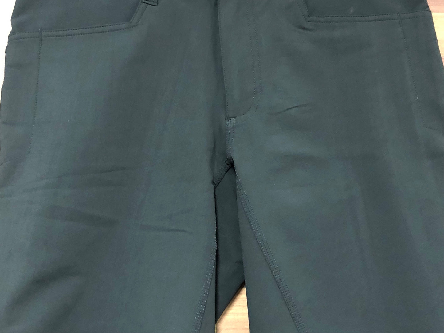 IN941 スワーブ swrve サイクルパンツ 黒 32 膝丈