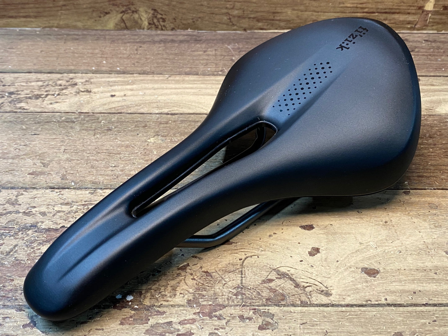 IM938 フィジーク Fizik TEMPO ALIANTE R3 サドル KIUMレール 145mm