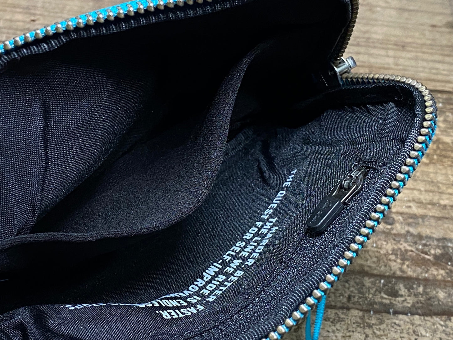 IW774 ラファ Rapha TEAM SKY ESSENTIALS CASE ポーチ