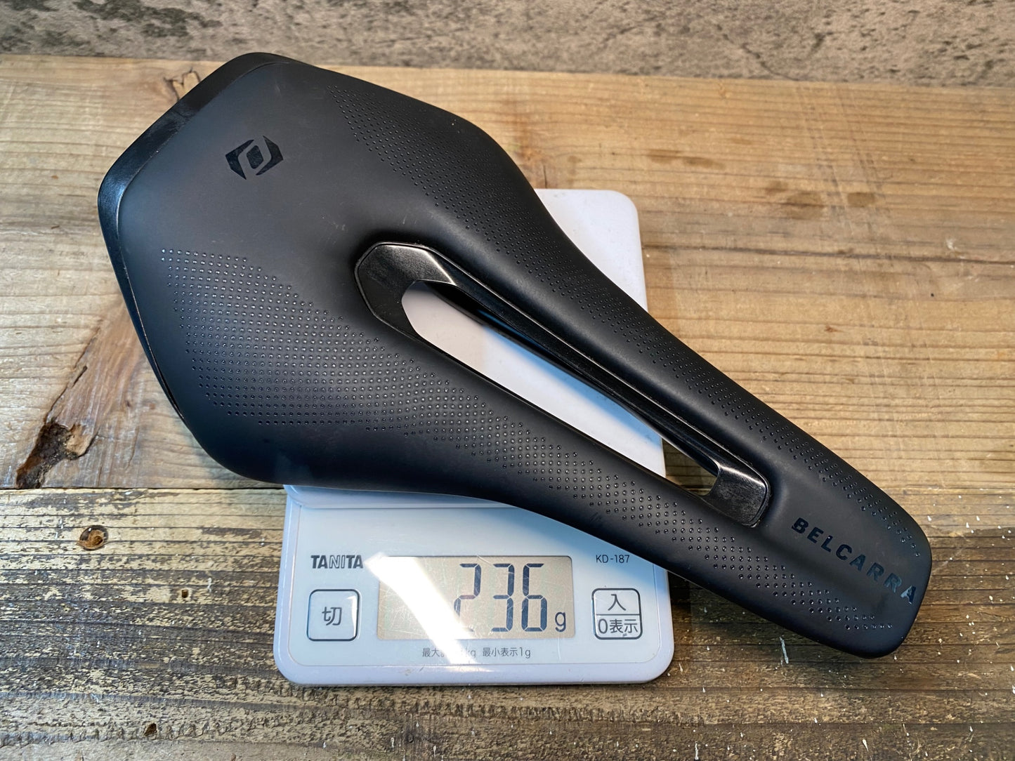 IY910 シンクロス Syncros Belcarra V 1.5 サドル 黒 140mm クロモリレール