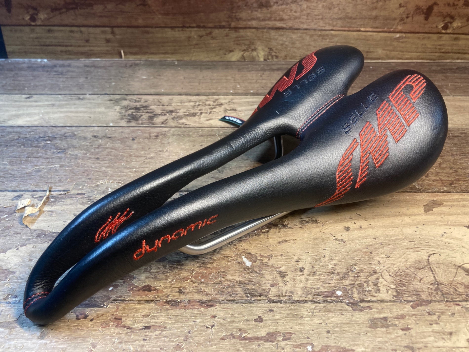 IC895 SELLE SMP ダイナミック dynamic サドル ステンレスレール 138mm – BICI AMORE EQ STORE