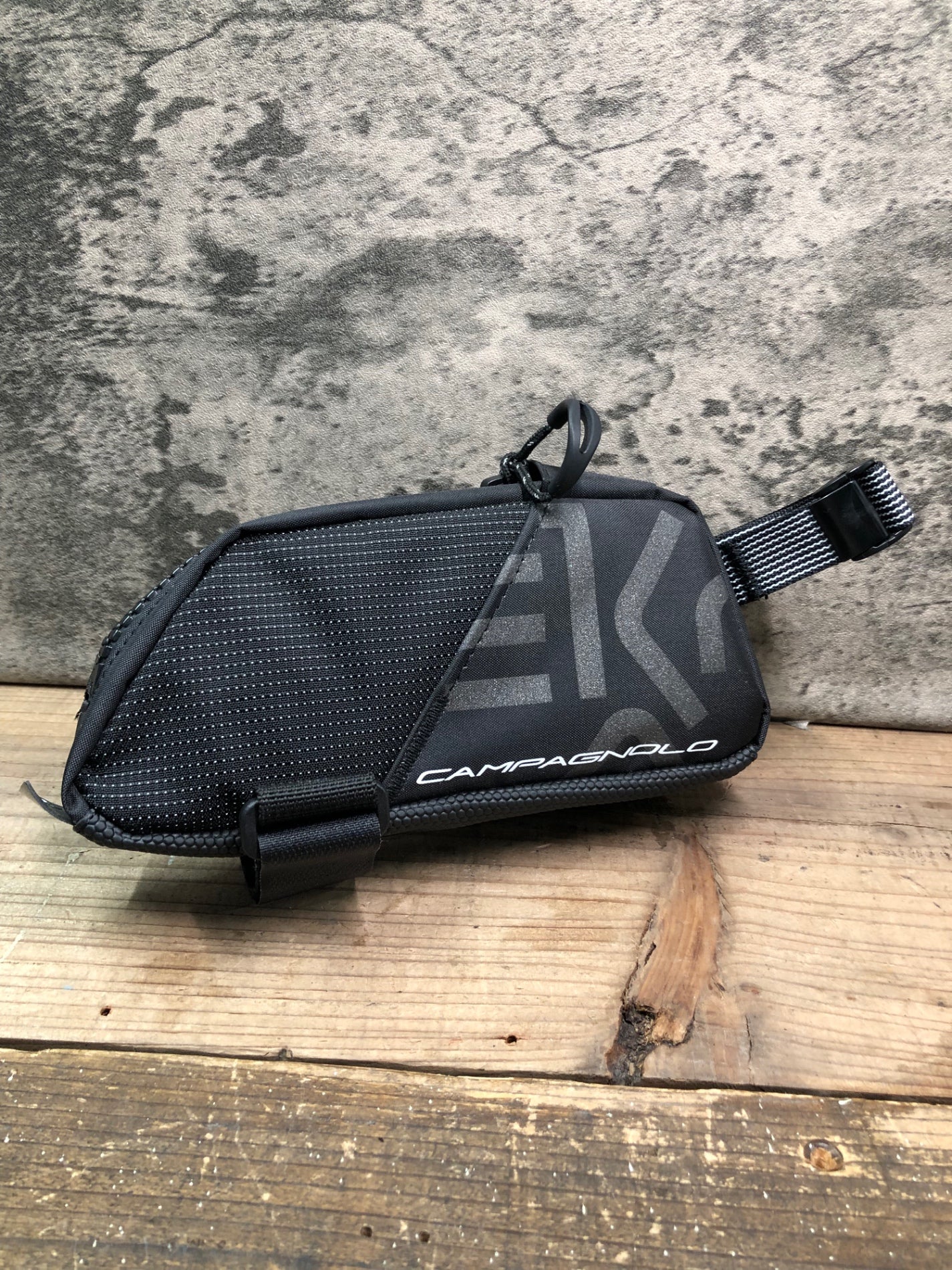 IS439 カンパニョーロ CAMPAGNOLO EKAR CLUSTER 7 GRAVEL BAG サドルバック 黒