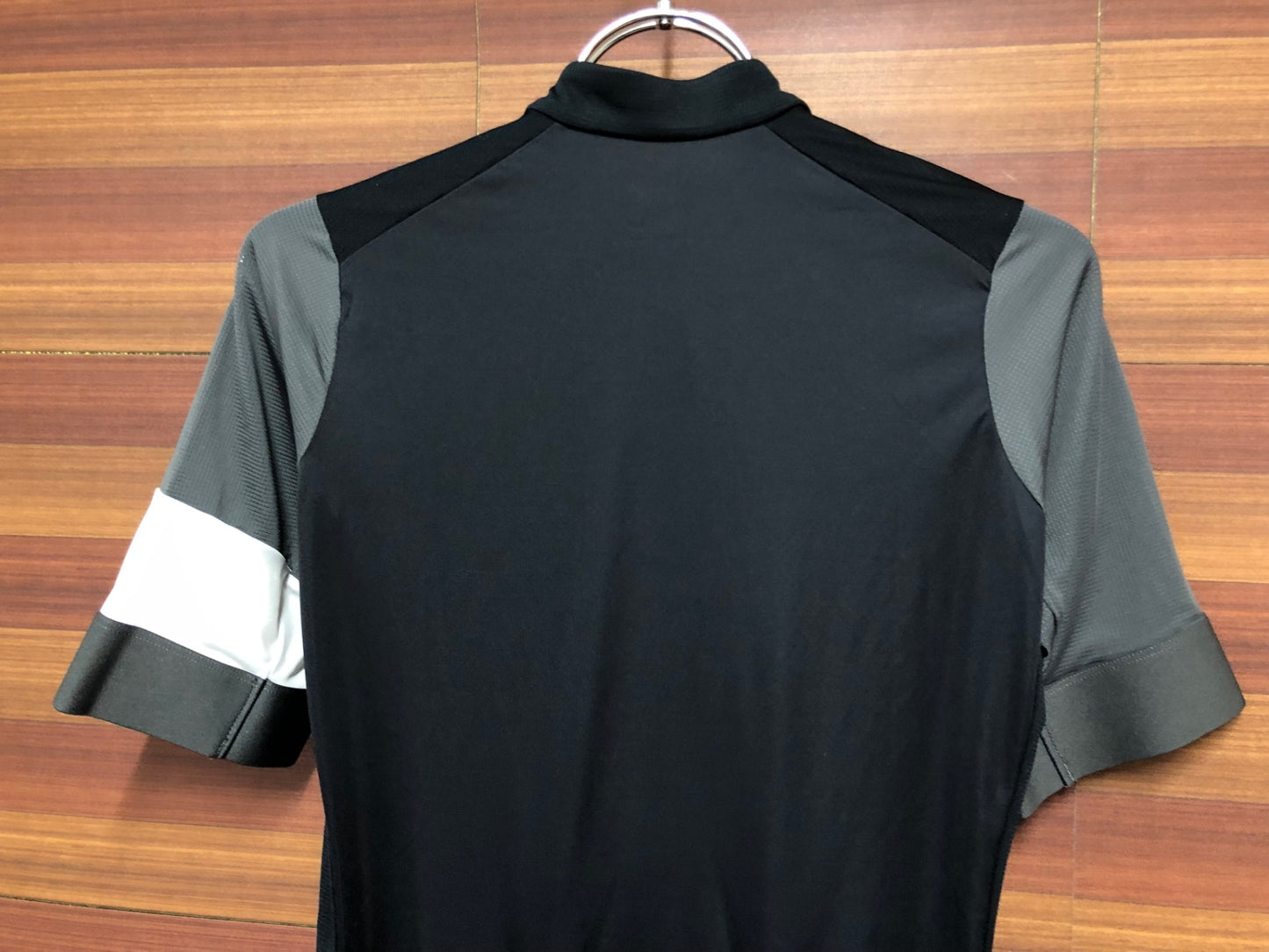 IO705 ラファ Rapha PRO TEAM TRAINING JERSEY 半袖 サイクルジャージ 黒 グレー S
