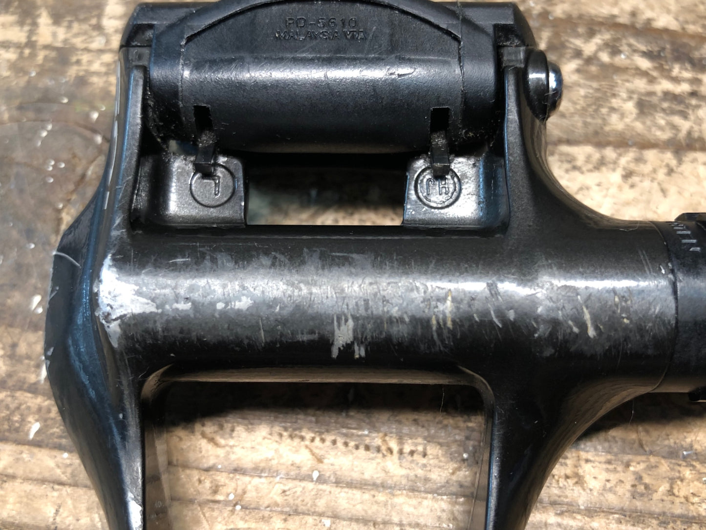 IX141 シマノ SHIMANO 105 PD-5610 ビンディングペダル SPD-SL