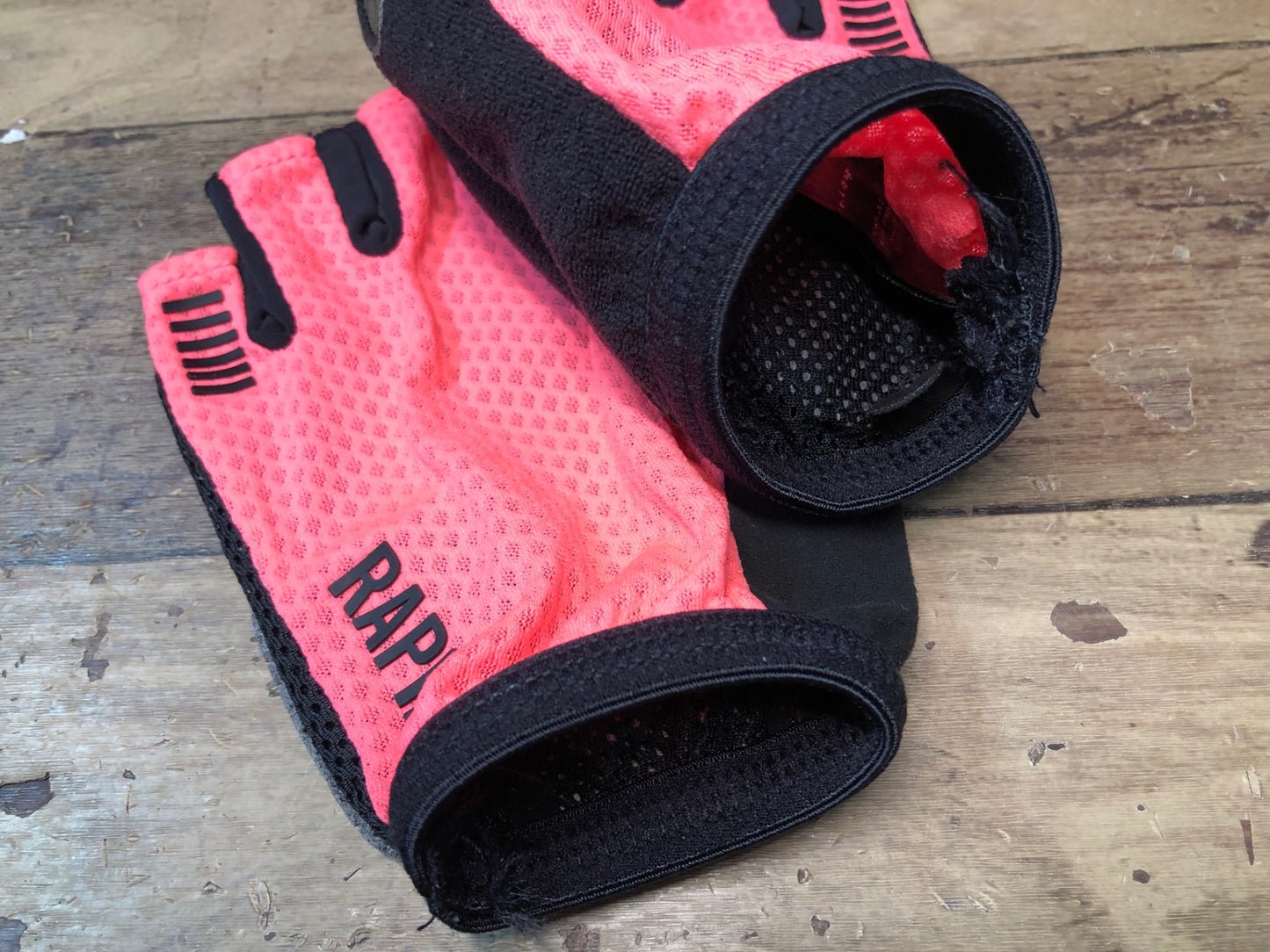 IN349 ラファ RAPHA グローブ 指ぬき ピンク サイズ表記不明