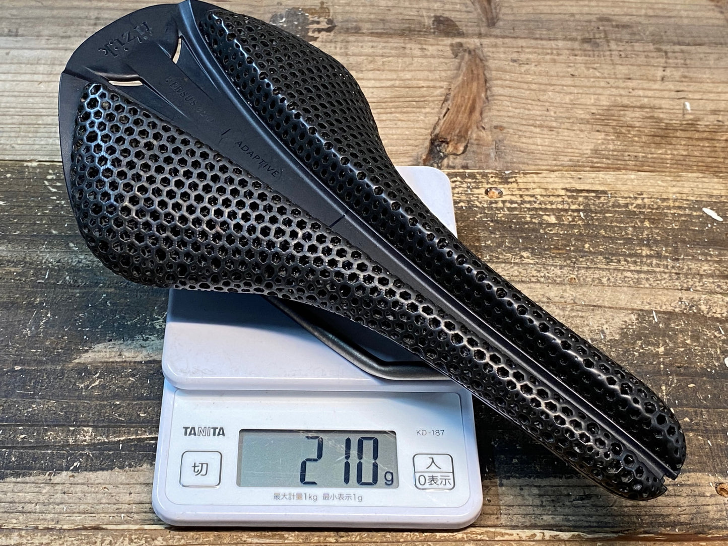 IW562 フィジーク fizik アンタレス ANTARES VERSUS EVO R3 ADAPTIVE サドル 139mm kiumレール