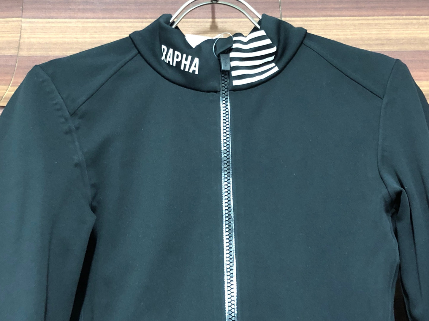 IT653 ラファ Rapha PRO TEAM SOFTSHELL JACKET 長袖 サイクルジャケット 黒 XS