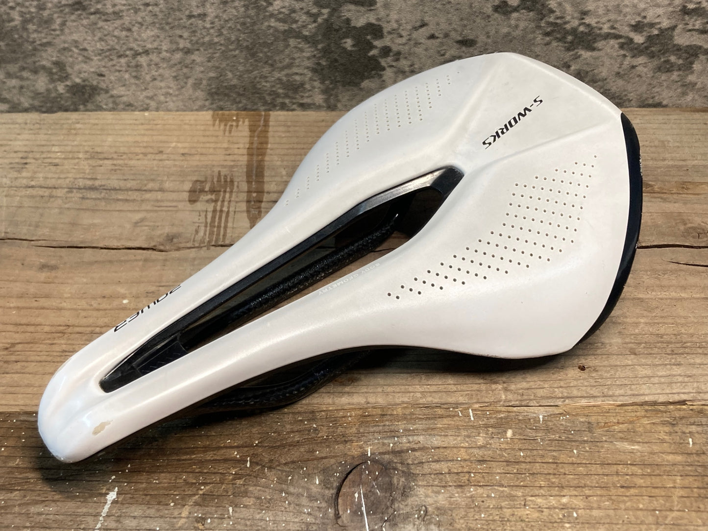 IO679 スペシャライズド SPECIALIZED S-WORKS POWER カーボンレール サドル 143mm