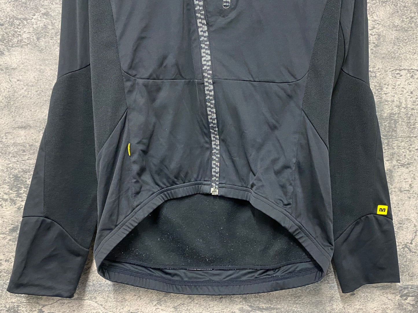 IZ549 マヴィック MAVIC 長袖サイクルジャージ 黒 M 擦れ