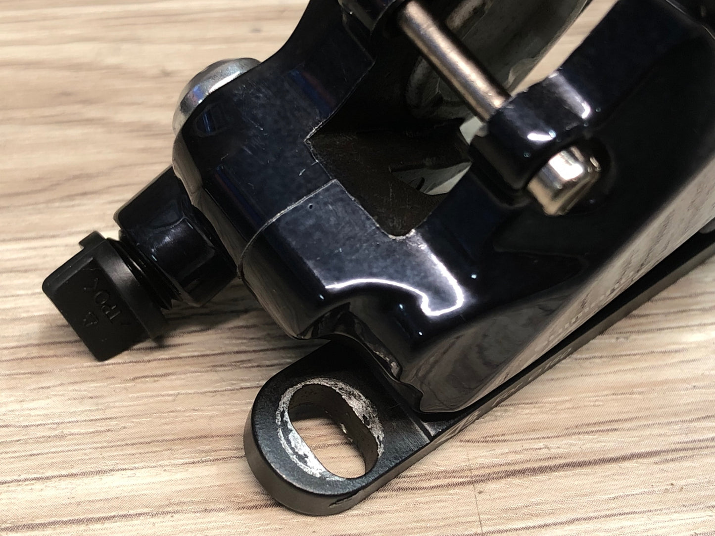 IU053 シマノ Shimano アルテグラ ULTEGRA BR-R8070 ディスクブレーキキャリパー